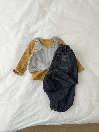 [PRE-ORDER] Critic Ribbed T-Shirts