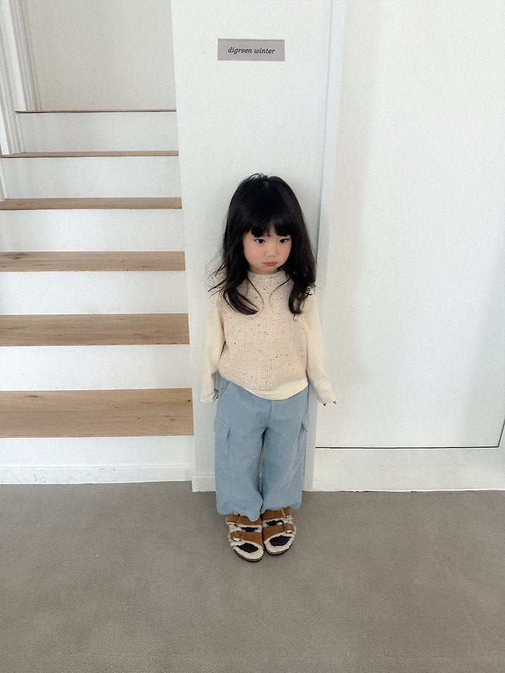 [PRE-ORDER] Benny Sweater Vest