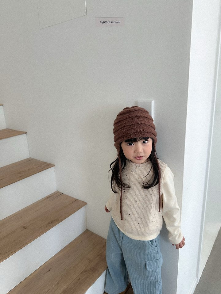 [PRE-ORDER] Benny Sweater Vest