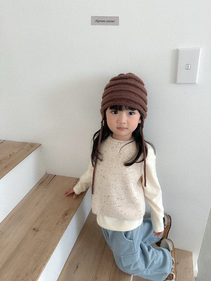 [PRE-ORDER] Benny Sweater Vest