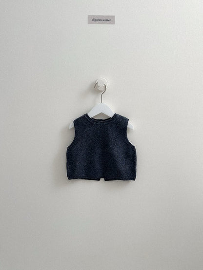 [PRE-ORDER] Benny Sweater Vest