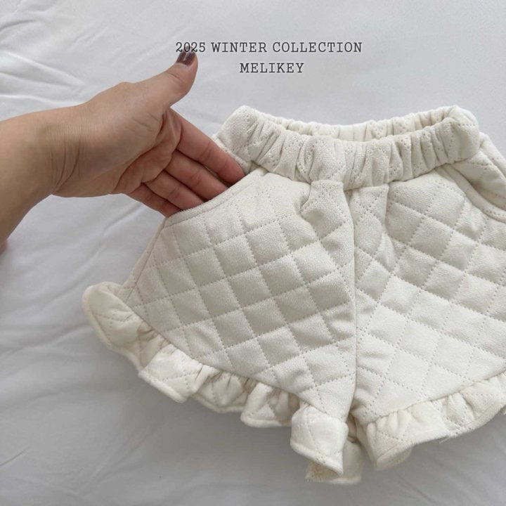 [PRE-ORDER] Quilted Frill Shorts