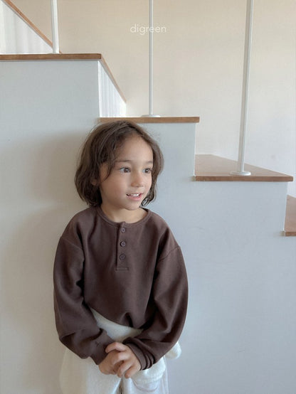 [PRE-ORDER] Button T-Shirts