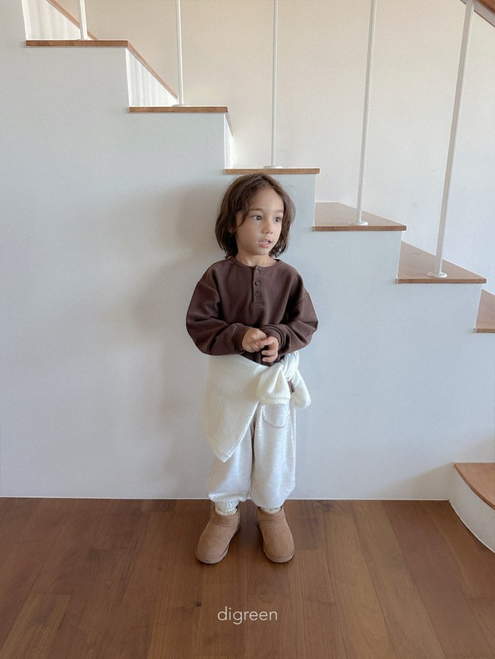 [PRE-ORDER] Button T-Shirts