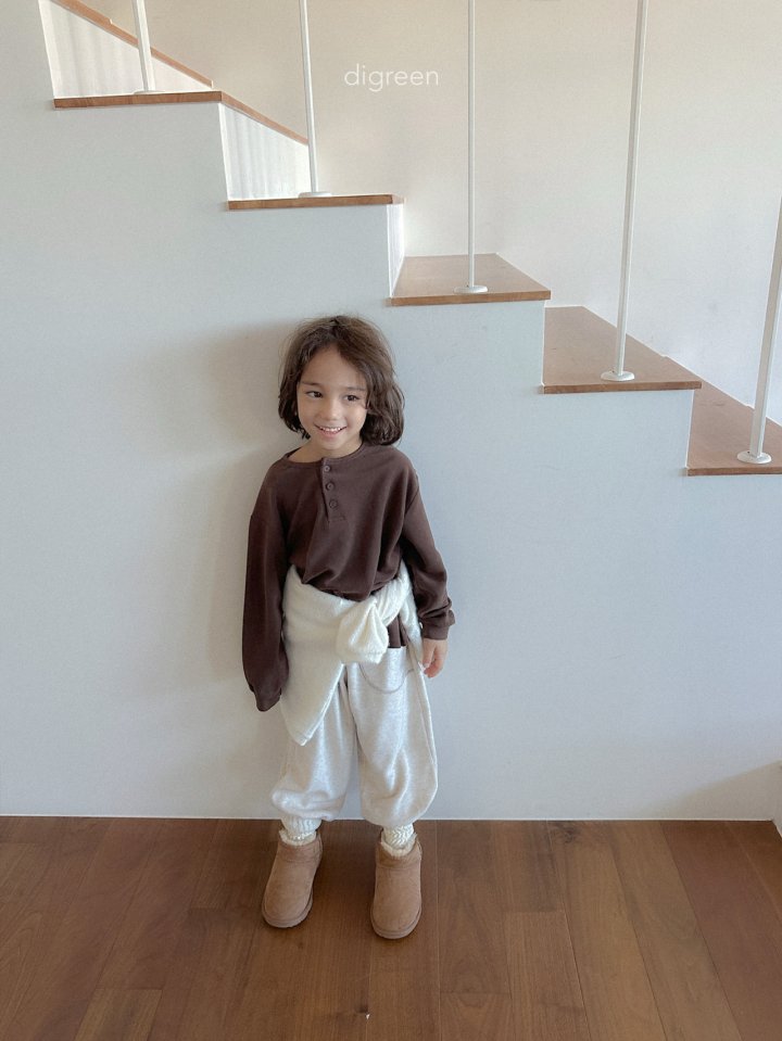 [PRE-ORDER] Button T-Shirts