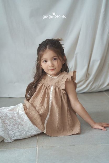 [PRE-ORDER] Lily Blouse