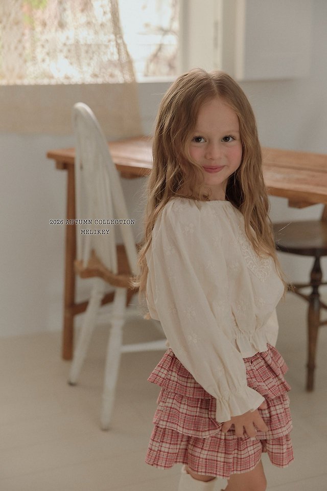 [PRE-ORDER] Hazel Blouse