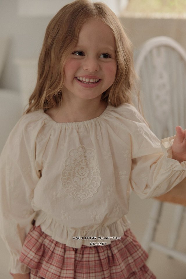 [PRE-ORDER] Hazel Blouse