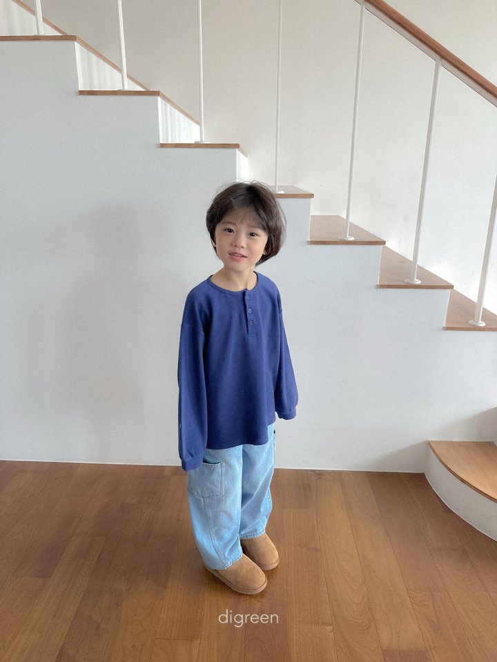 [PRE-ORDER] Button T-Shirts