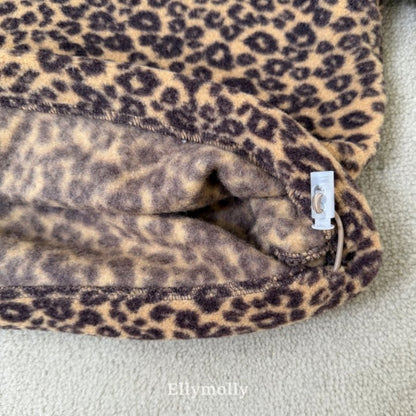 [PRE-ORDER] Leo Anorak Sweatshirts