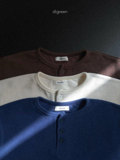 [PRE-ORDER] Button T-Shirts