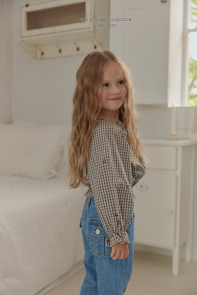 [PRE-ORDER] Hazel Blouse