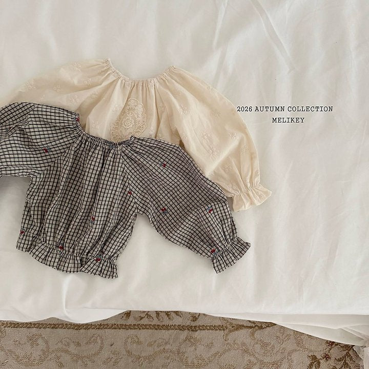 [PRE-ORDER] Hazel Blouse