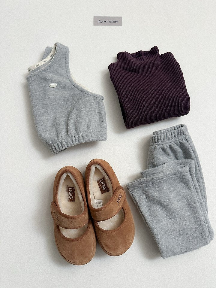 [PRE-ORDER] Taupe Turtleneck T-Shirts