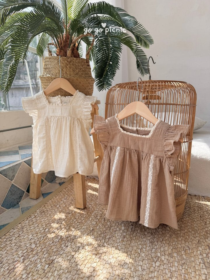 [PRE-ORDER] Lily Blouse