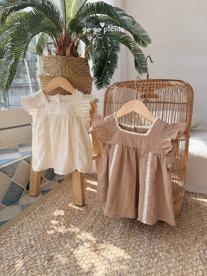 [PRE-ORDER] Lily Blouse