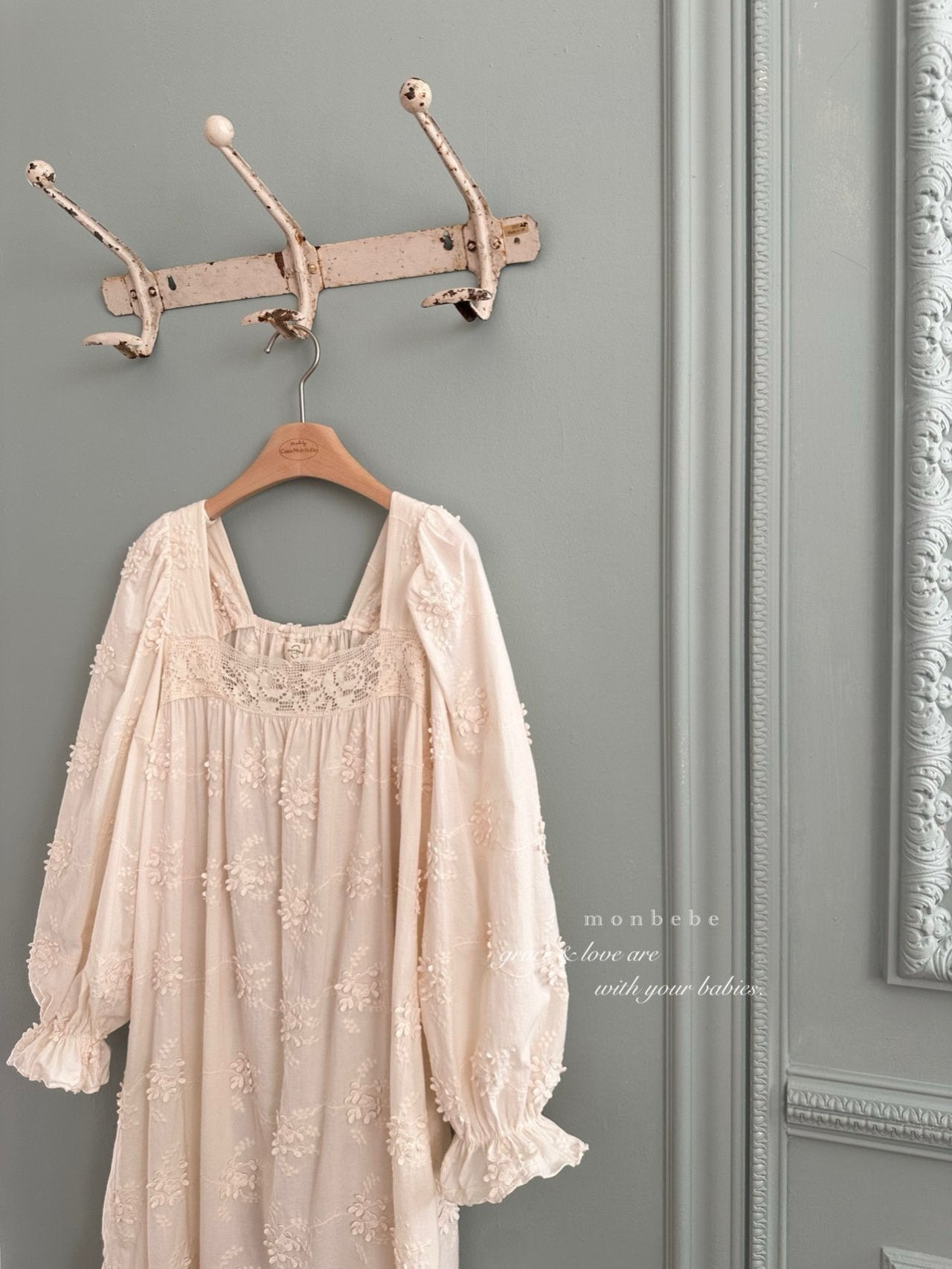 [PRE-ORDER] Floral Vintage Dress (Mom Couple)