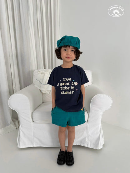 [PRE-ORDER] Button T-Shirts (Mom Couple)