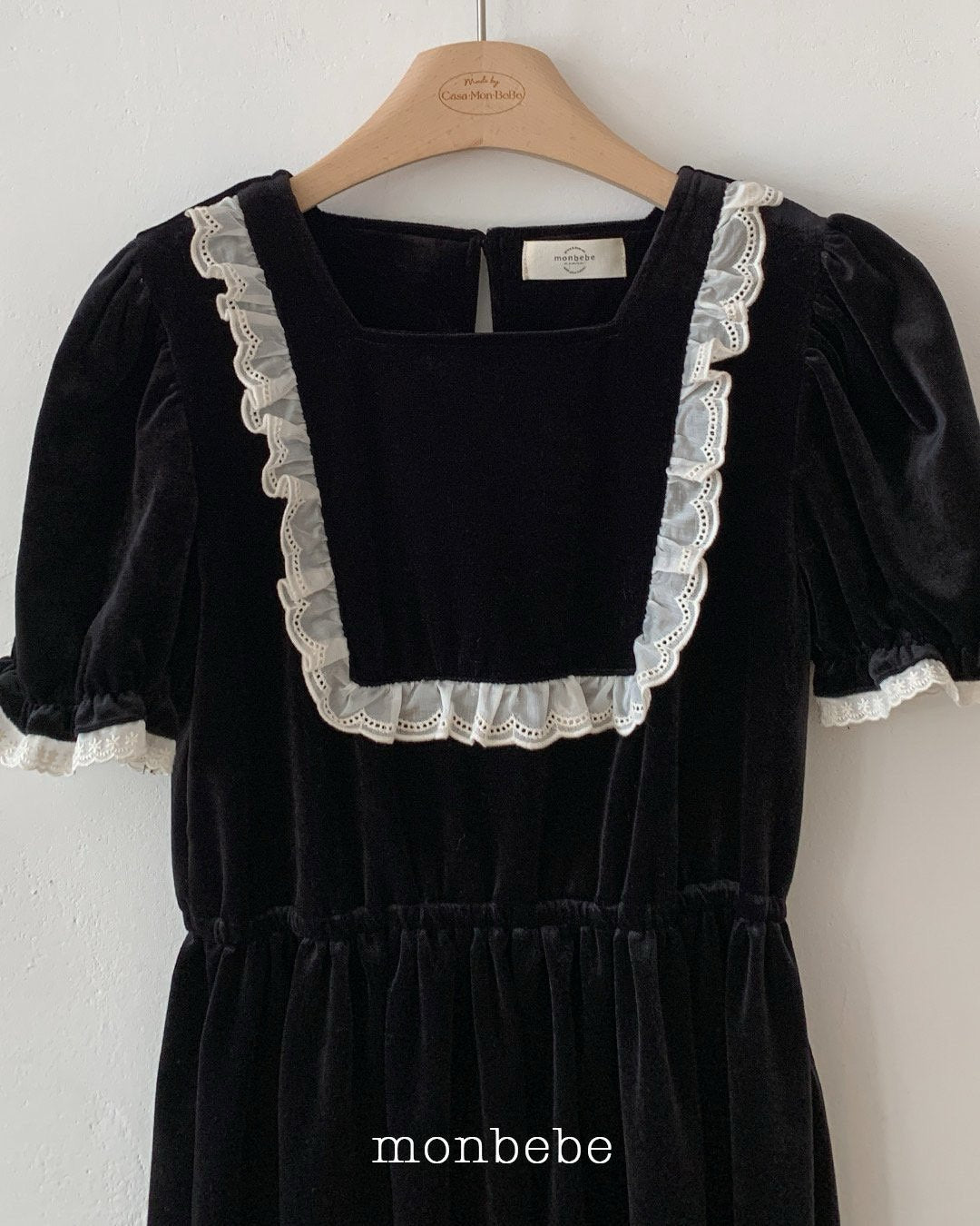 [PRE-ORDER] Anna Velvet Dress (Mom Couple)