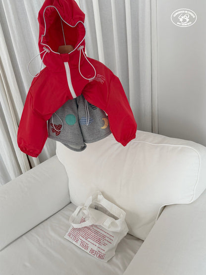 [PRE-ORDER] Gou Wind Raincoat (Mom Couple)