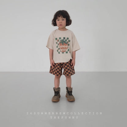 [PRE-ORDER] Strawberry T-Shirts