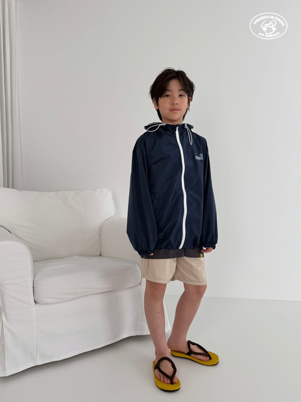 [PRE-ORDER] Gou Wind Raincoat (Mom Couple)