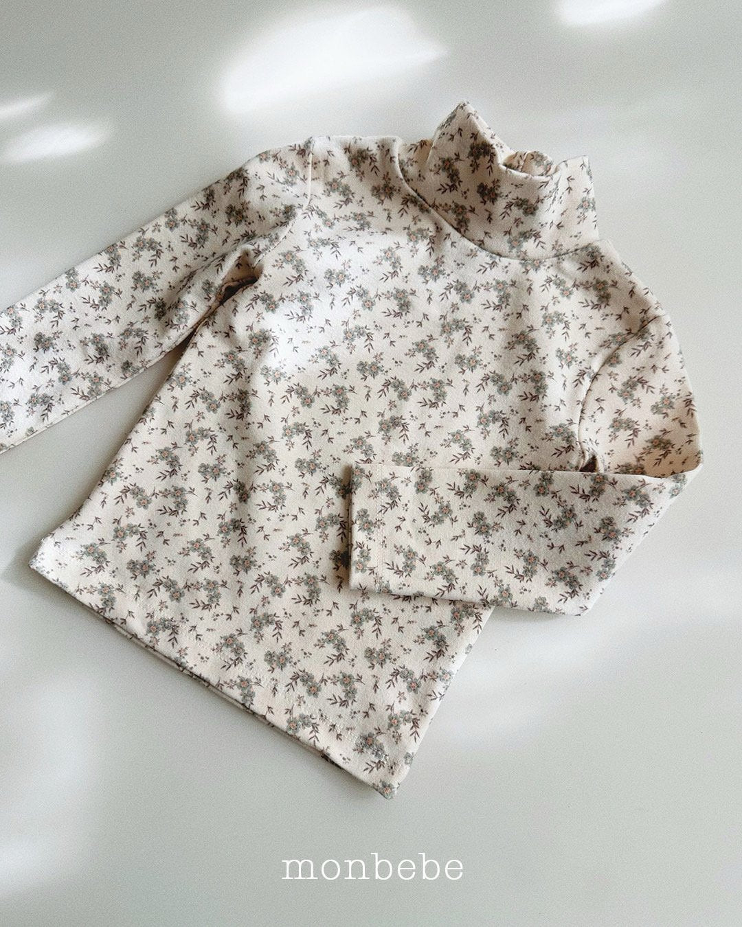 [PRE-ORDER] Turtleneck T-Shirts
