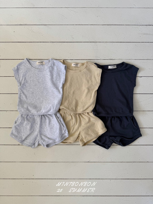 [PRE-ORDER] It Item Top Bottom Set