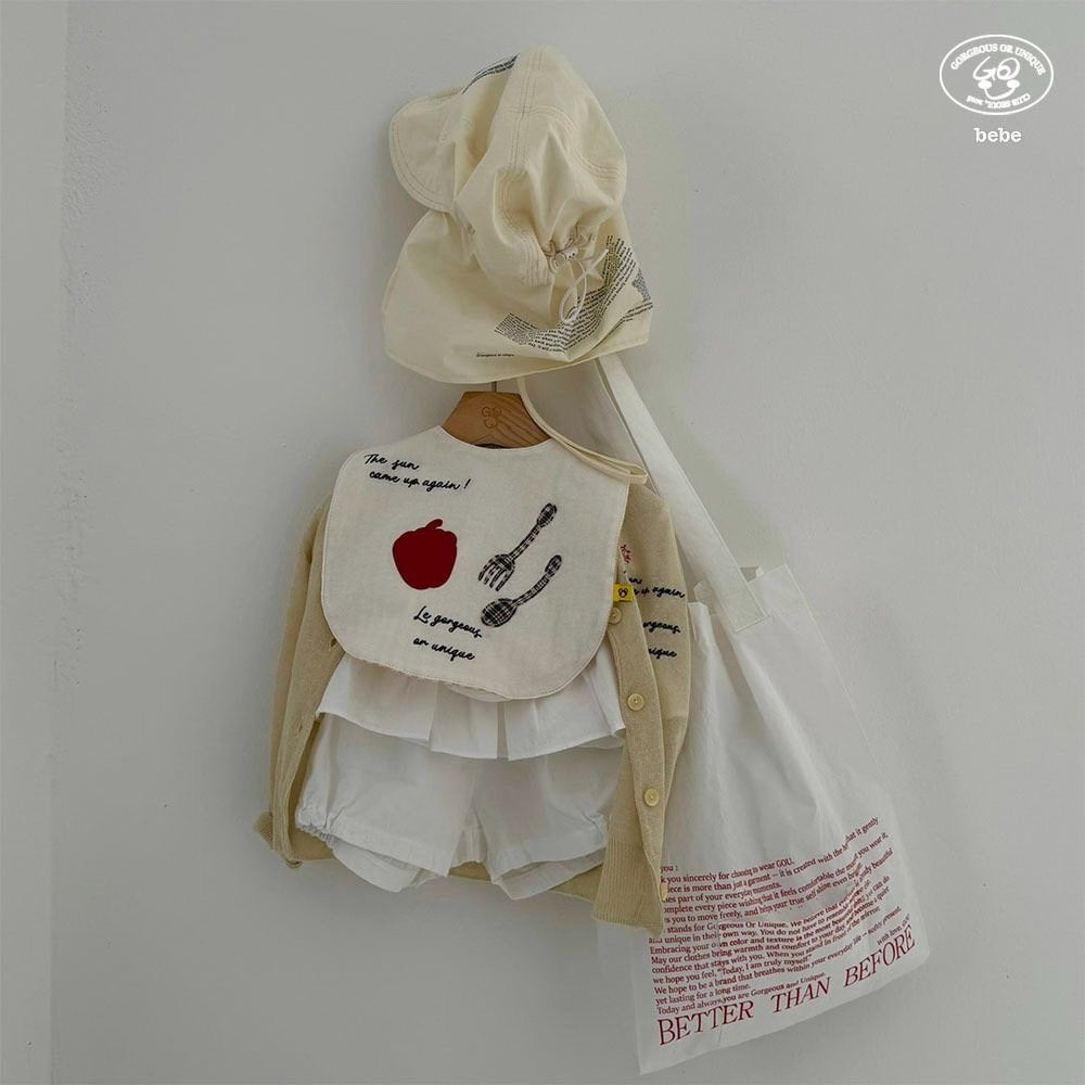 [PRE-ORDER] Mamma Reversible Bib