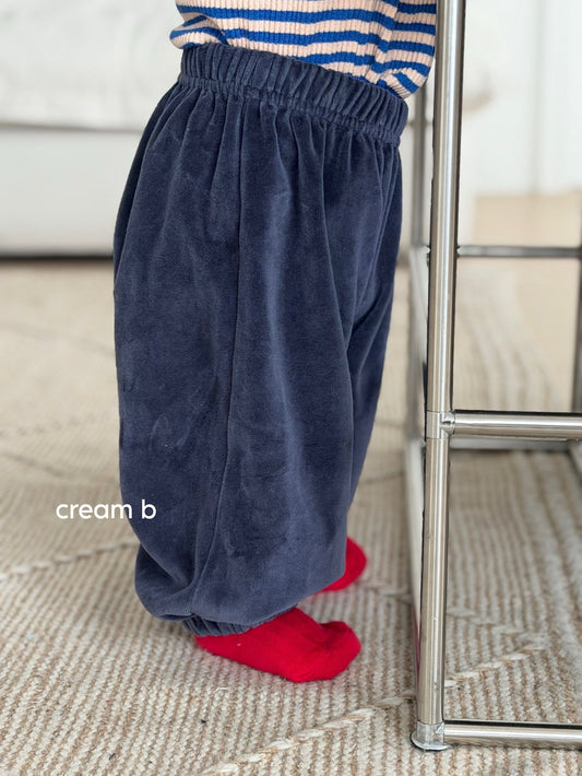 [PRE-ORDER] Velour Sausage Pants