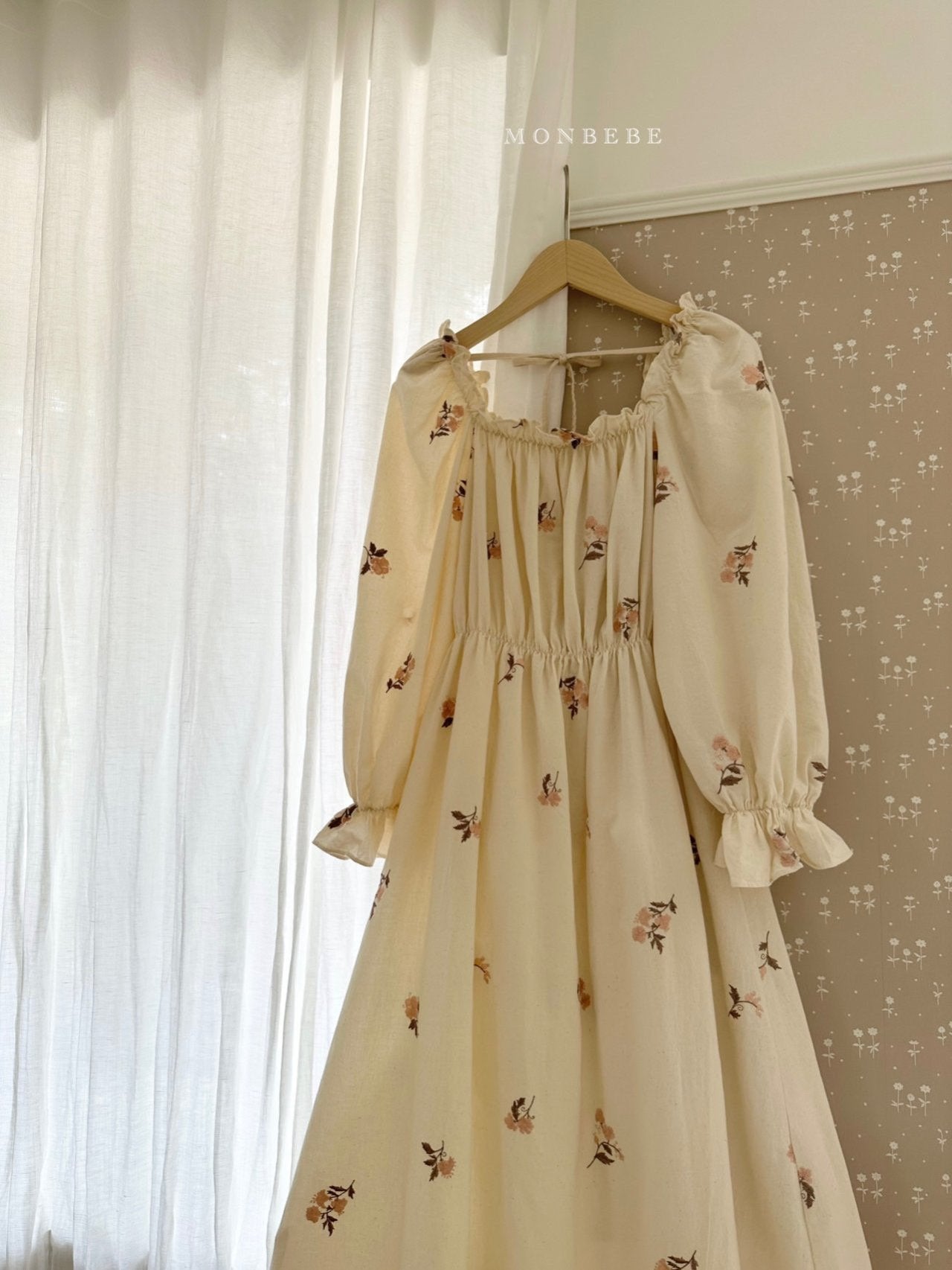 Roro Embroidery Dress [XL(6-7yr)]