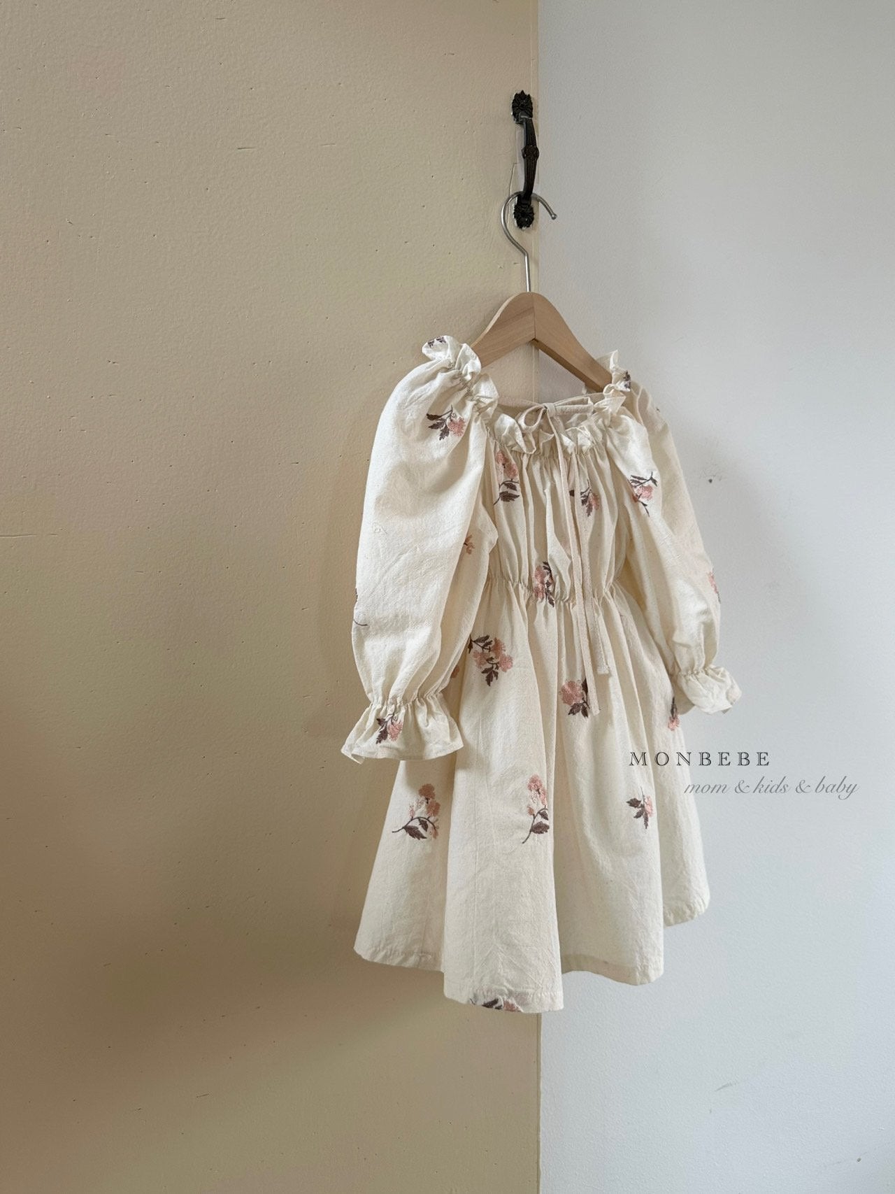 Roro Embroidery Dress [XL(6-7yr)]