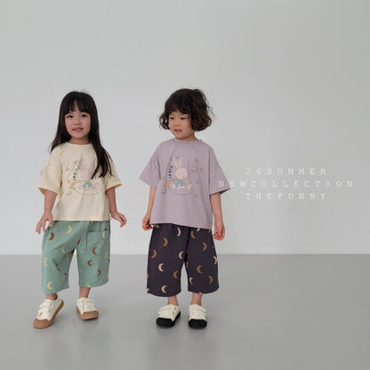 [PRE-ORDER] Moon Rabbit T-Shirts