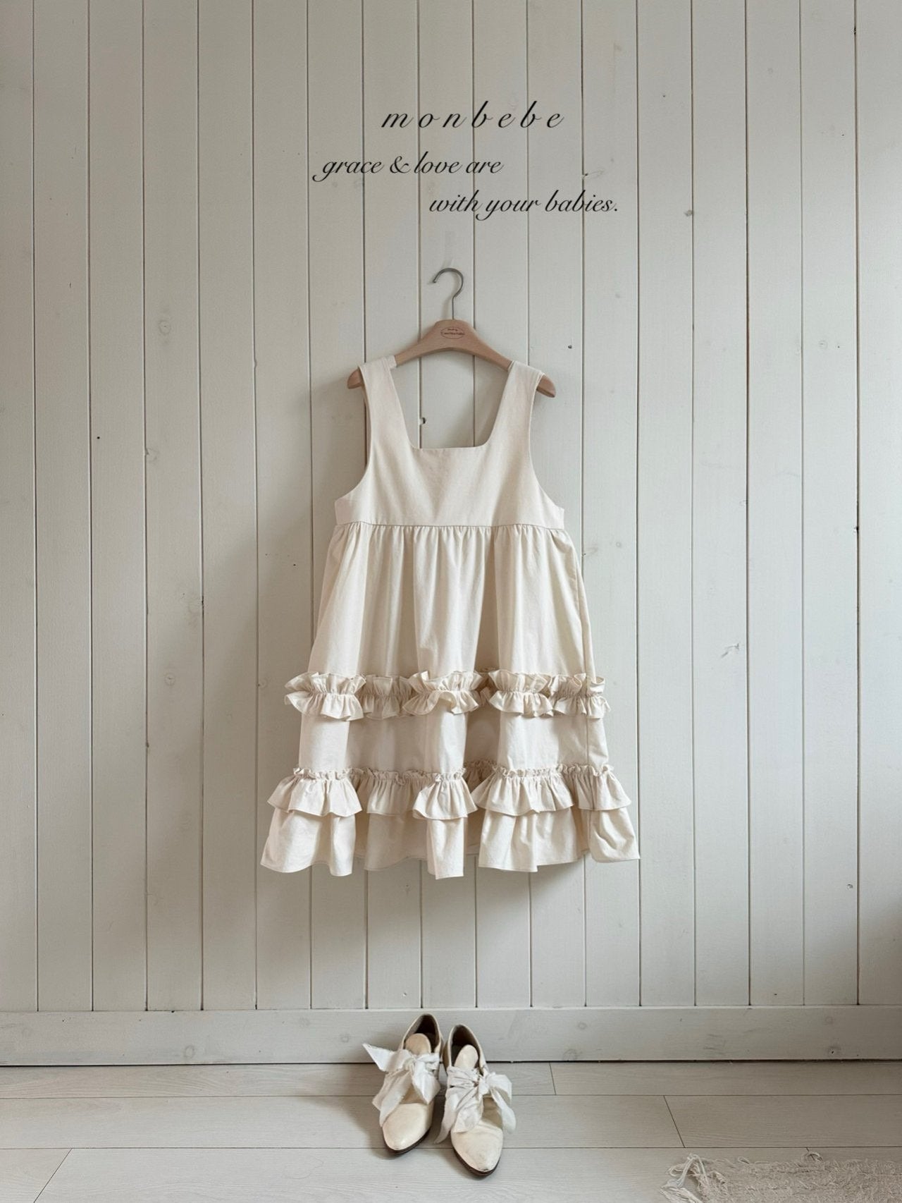 [PRE-ORDER] Mono Frill Dress (Mom Couple)