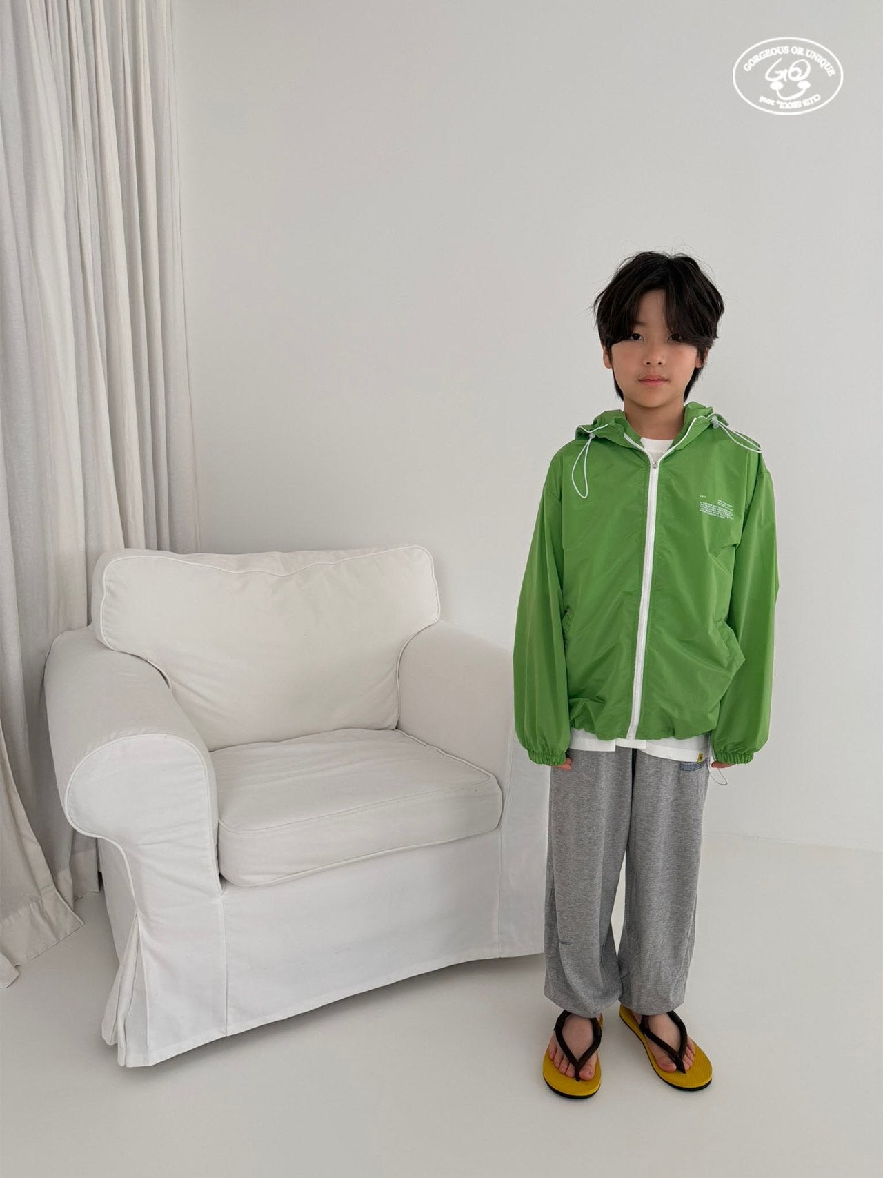 [PRE-ORDER] Gou Wind Raincoat (Mom Couple)