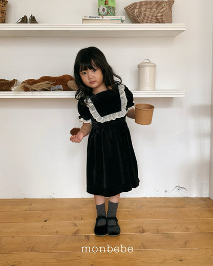 [PRE-ORDER] Anna Velvet Dress (Mom Couple)