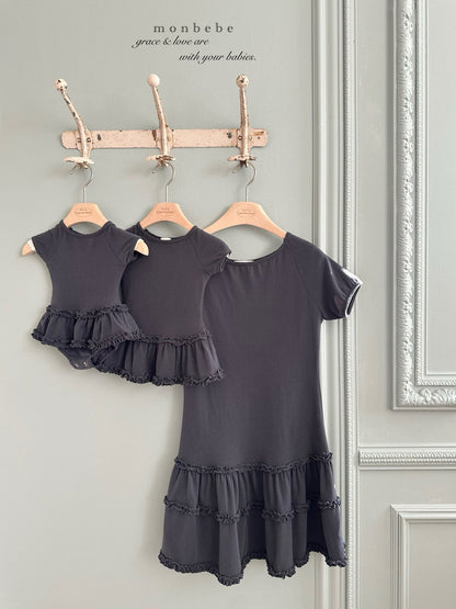 [PRE-ORDER] Clare Mini Dress (Mom Couple)