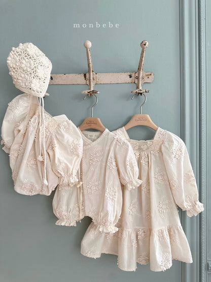 [PRE-ORDER] Floral Vintage Dress (Mom Couple)