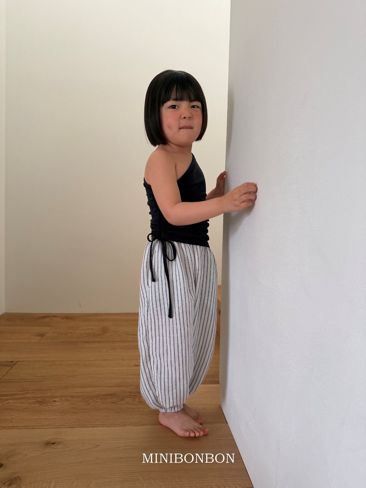 [PRE-ORDER] Diagonal Sleeveless Top