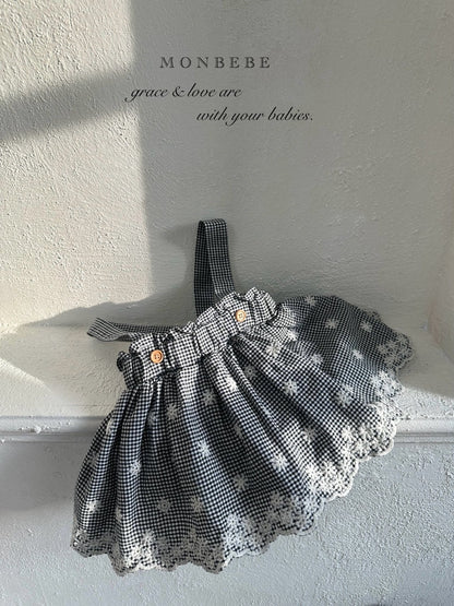 [PRE-ORDER] Embroidery Suspender Bloomer