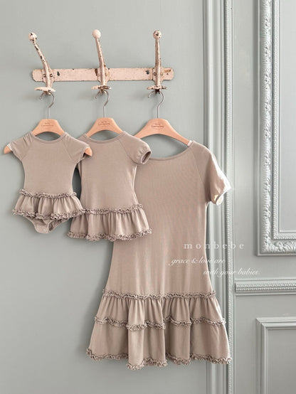 [PRE-ORDER] Clare Mini Dress (Mom Couple)