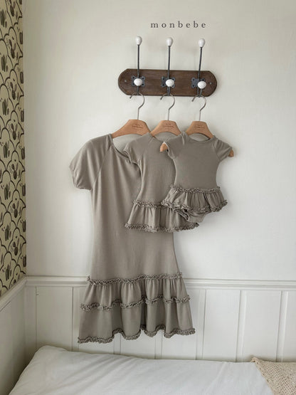 [PRE-ORDER] Clare Mini Dress (Mom Couple)