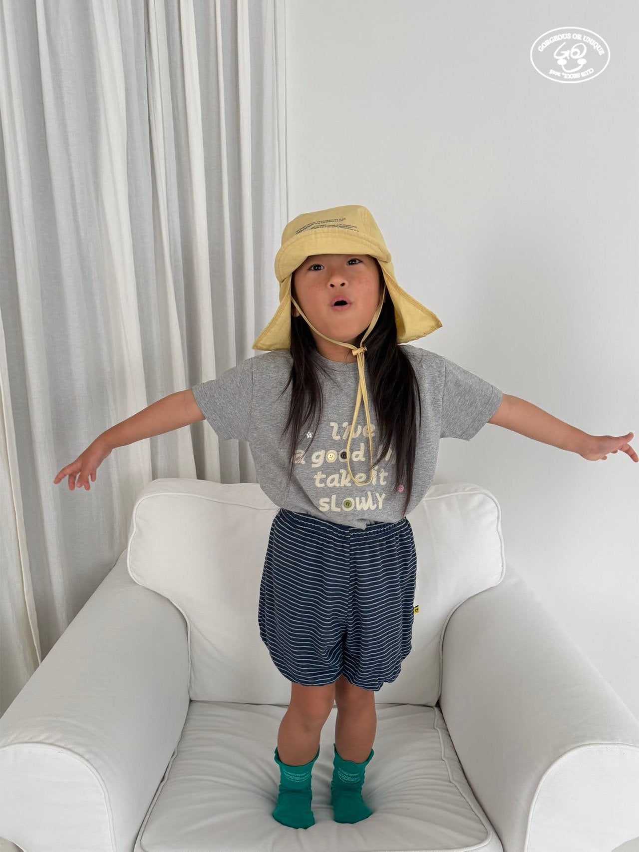 [PRE-ORDER] Button T-Shirts (Mom Couple)