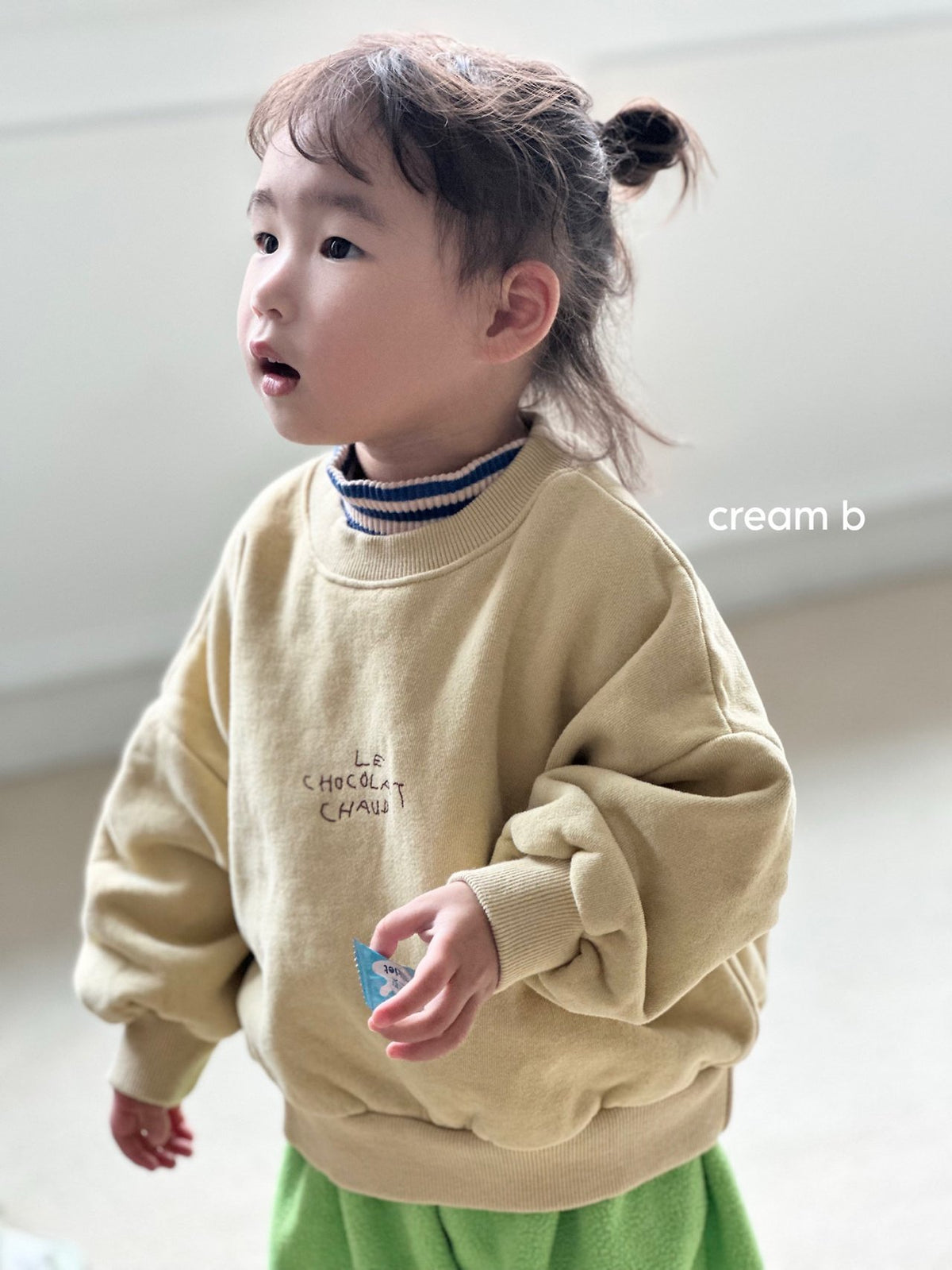 [PRE-ORDER] Chocolat Sweatshirts
