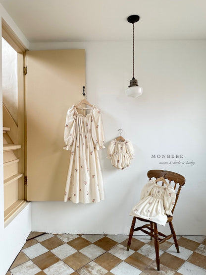 Roro Embroidery Dress [XL(6-7yr)]