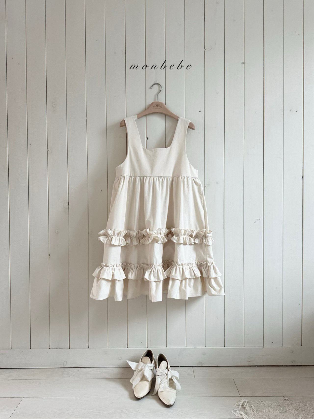 [PRE-ORDER] Mono Frill Dress (Mom Couple)