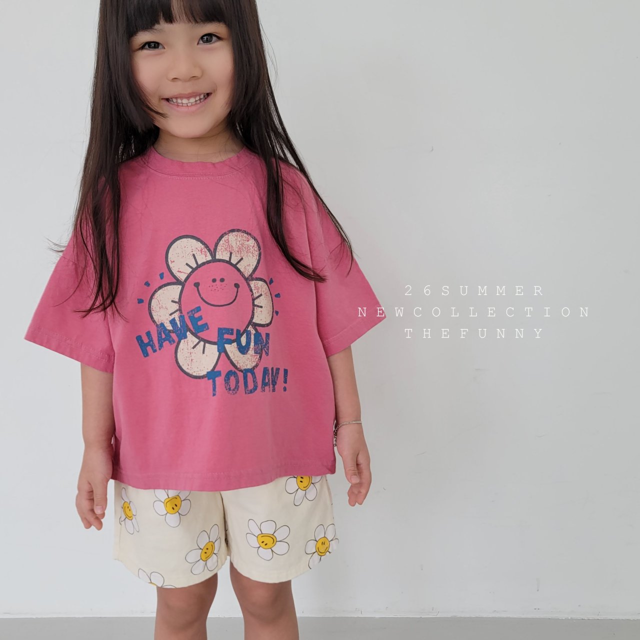 [PRE-ORDER] Smile T-Shirts
