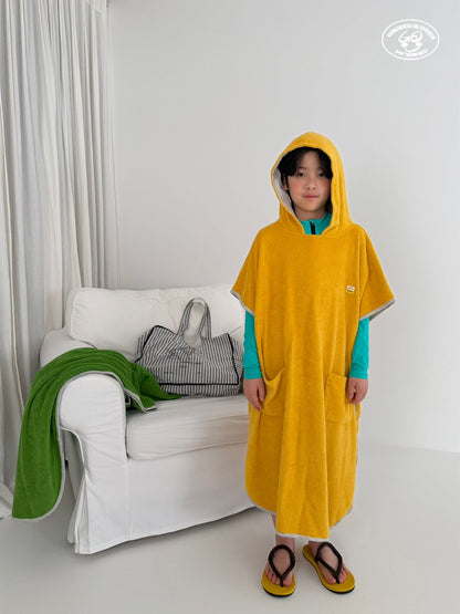 [PRE-ORDER] Multi Towel Poncho