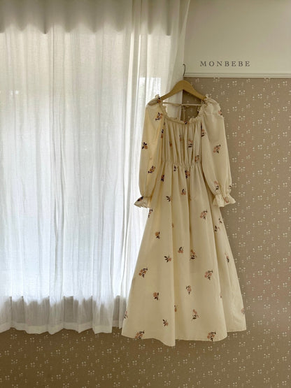 Roro Embroidery Dress [XL(6-7yr)]