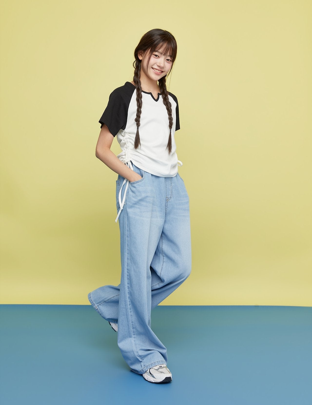 [PRE-ORDER] V Shirring T-Shirts